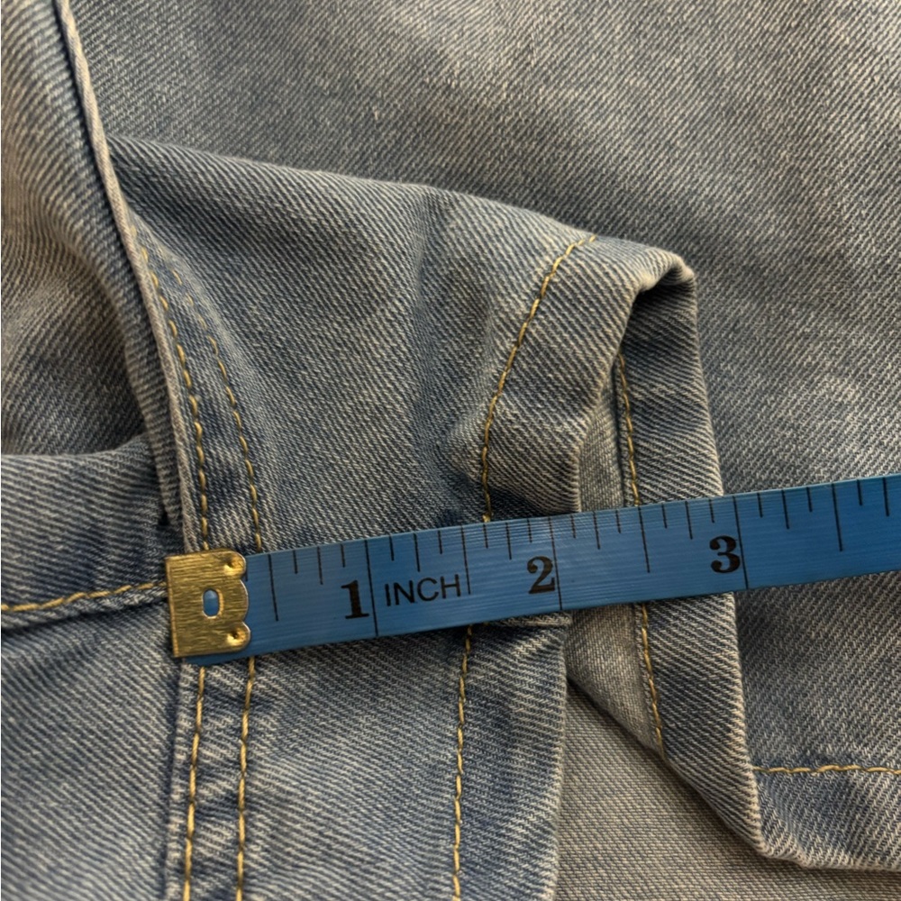 🔵”NWOT” CURVY LightWASH Denim Romper - Picture 13 of 13